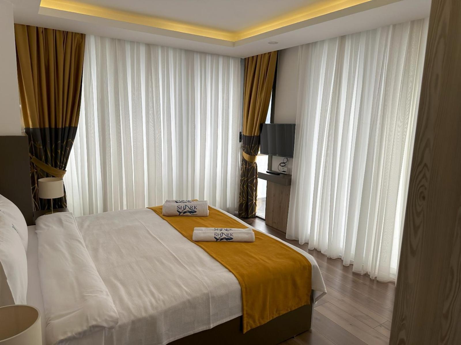 Nurel Shark Residence Kyrenia  Exterior foto