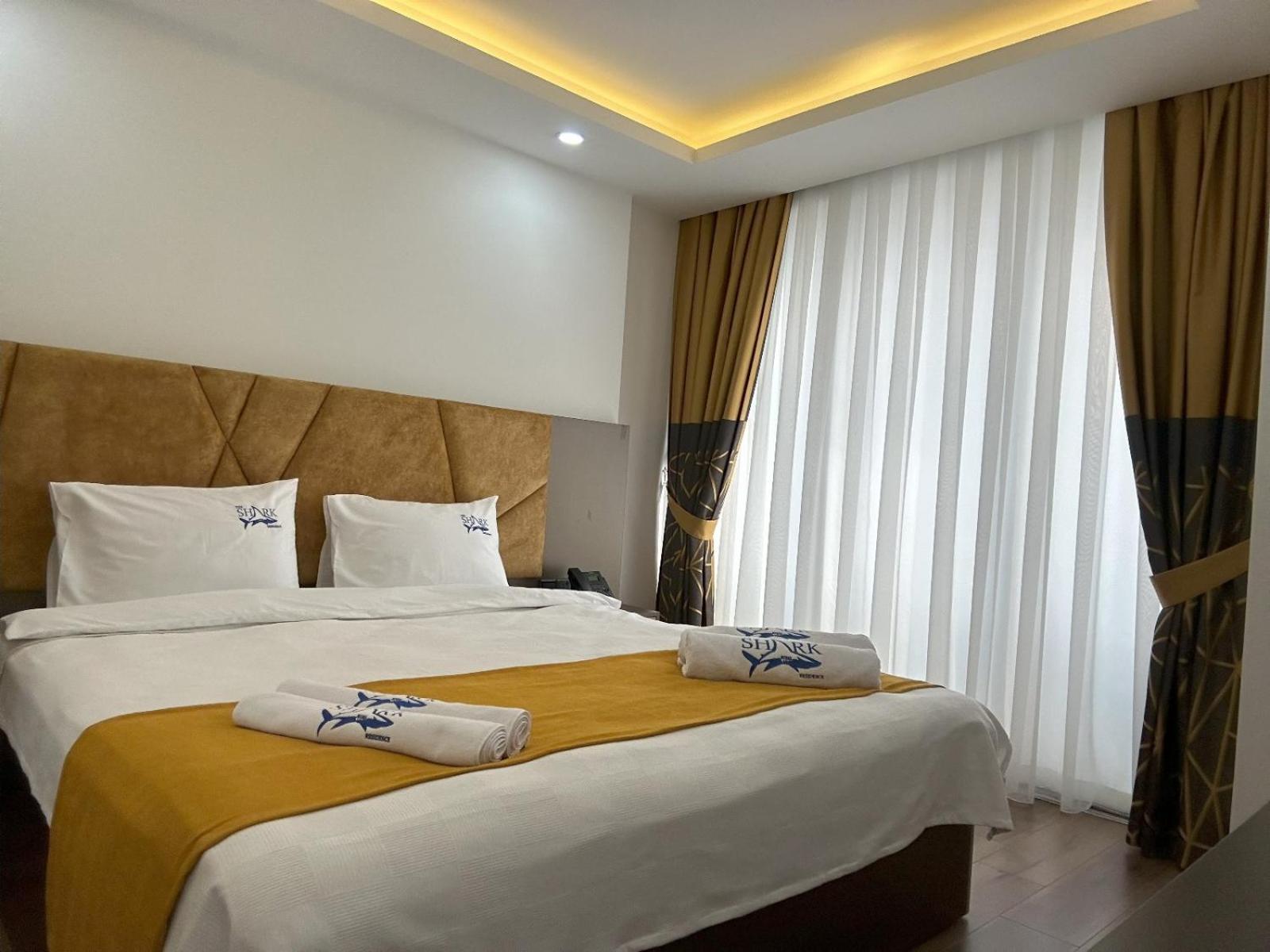 Nurel Shark Residence Kyrenia  Exterior foto