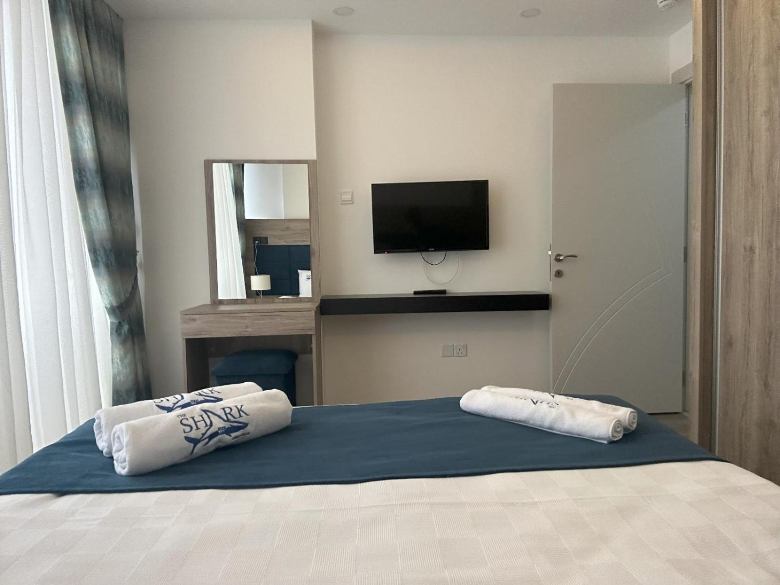 Nurel Shark Residence Kyrenia  Exterior foto